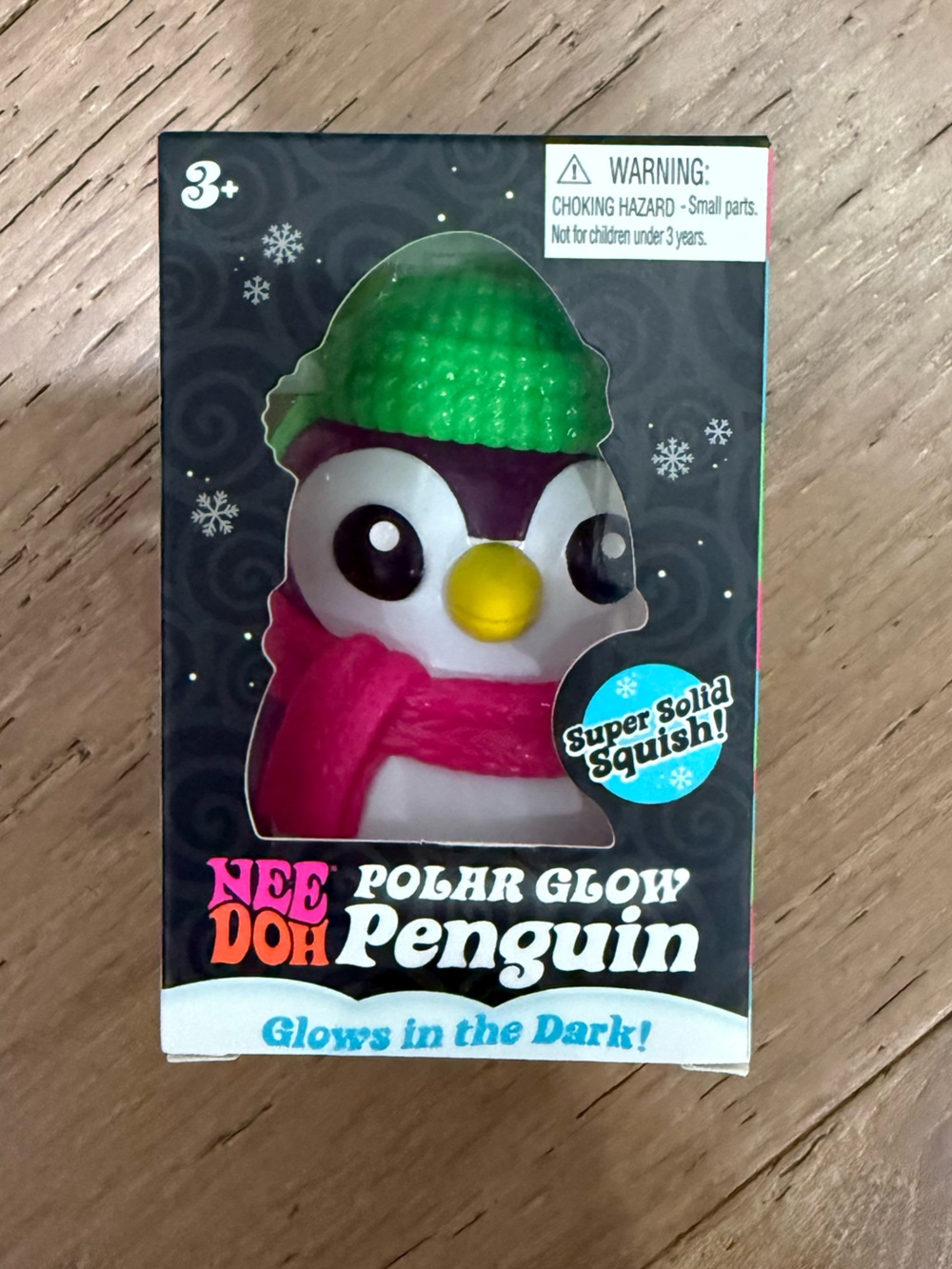 NeeDoh Polar Glow Penguin - Pink Scarf & Green Hat